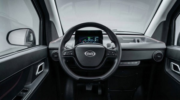 Ô tô điện mini Nano S05 có chi phí nhiên liệu rẻ hơn xe máy Wave Alpha