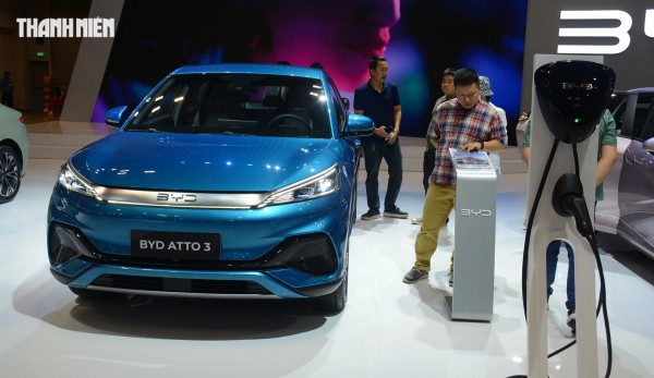 Ô tô điện, xe hybrid cắm sạc ngày càng hút khách mua Ô tô điện, xe hybrid cắm sạc ngày càng hút khách mua