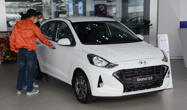 Ô tô giá rẻ máy xăng tại Việt Nam đang mất dần sức hút