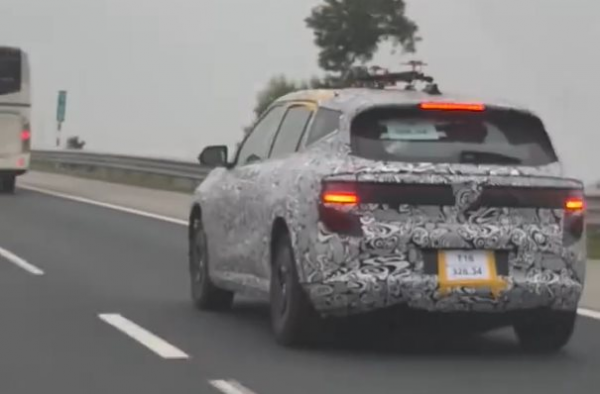 Ô tô mới của VinFast lộ diện trên đường thử, sắp trình làng Việt Nam Ô tô mới của VinFast lộ diện trên đường thử, sắp trình làng Việt Nam