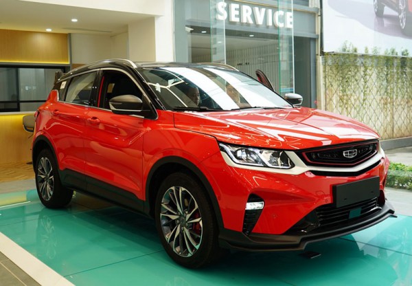 Ô tô ngoại tràn vào, cuộc đua giành thị phần ngày càng gay gắt