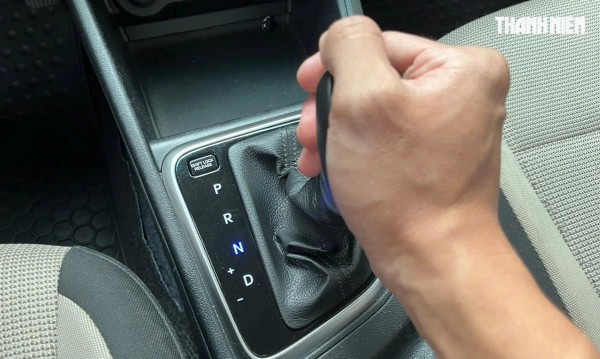 Ô tô số tự động: Vì sao phải về chế độ số P trước khi tắt máy? Ô tô số tự động: Vì sao phải về chế độ số P trước khi tắt máy?