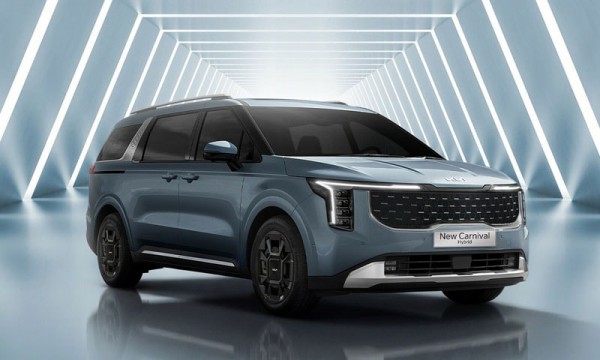 Ô tô tiếp tục giảm giá sau Tết Nguyên đán