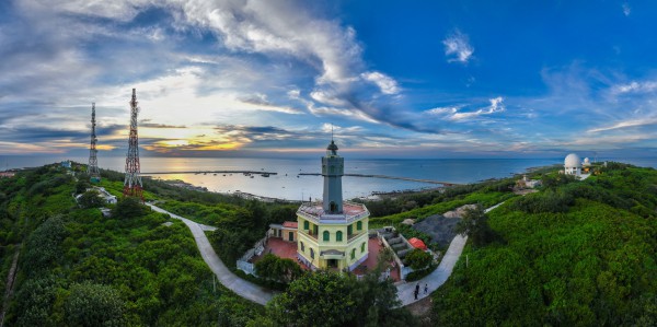 13 đặc khu của Việt Nam: Đặc khu Bạch Long Vĩ nằm giữa vịnh Bắc Bộ 13 đặc khu của Việt Nam: Đặc khu Bạch Long Vĩ nằm giữa vịnh Bắc Bộ