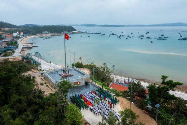 14 điểm cơ sở lãnh hải Việt Nam trên vịnh Bắc bộ - Kỳ 8: Đảo Thanh Lân có 2 điểm cơ sở A19 và A20 14 điểm cơ sở lãnh hải Việt Nam trên vịnh Bắc bộ - Kỳ 8: Đảo Thanh Lân có 2 điểm cơ sở A19 và A20