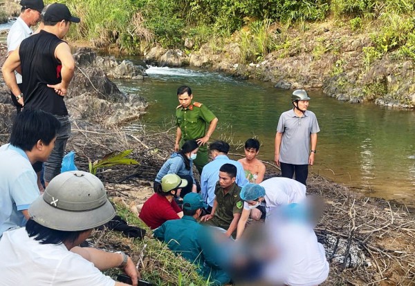 2 nữ sinh lớp 9 tử vong vì đuối nước ở Đà Nẵng 2 nữ sinh lớp 9 tử vong vì đuối nước ở Đà Nẵng