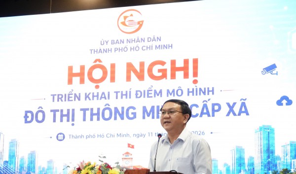2 phường ở TP.HCM phạt nguội vượt đèn đỏ, lấn chiếm vỉa hè qua camera AI 2 phường ở TP.HCM phạt nguội vượt đèn đỏ, lấn chiếm vỉa hè qua camera AI