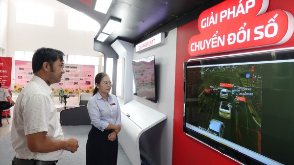2 phường ở TP.HCM phạt nguội vượt đèn đỏ, lấn chiếm vỉa hè qua camera AI 2 phường ở TP.HCM phạt nguội vượt đèn đỏ, lấn chiếm vỉa hè qua camera AI