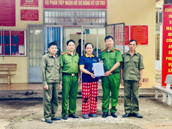 3 phụ nữ ở Đồng Nai liên tiếp nhặt được của rơi, trả lại người đánh mất 3 phụ nữ ở Đồng Nai liên tiếp nhặt được của rơi, trả lại người đánh mất