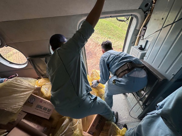 50 năm Trung đoàn Không quân trực thăng 916 anh hùng