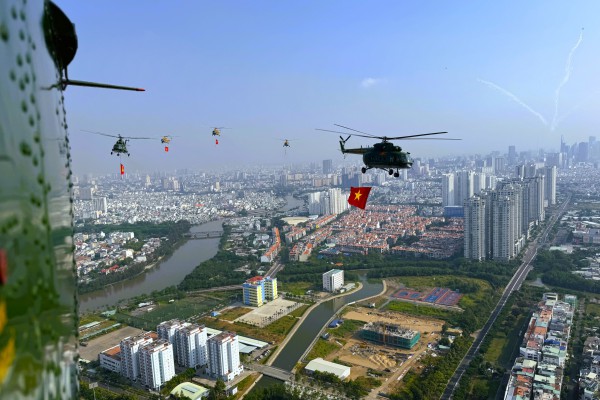 50 năm Trung đoàn Không quân trực thăng 916 anh hùng