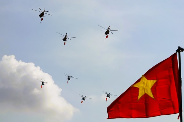 50 năm Trung đoàn Không quân trực thăng 916 anh hùng