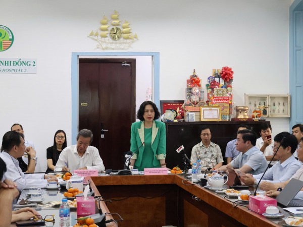 8 ca tay chân miệng tử vong, Thứ trưởng Bộ Y tế vào TP.HCM ngăn 'dịch chồng dịch' 8 ca tay chân miệng tử vong, Thứ trưởng Bộ Y tế vào TP.HCM ngăn 'dịch chồng dịch'