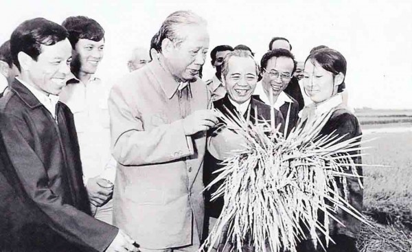 80 năm 'làm cho người nghèo thì đủ ăn, người đủ ăn thì khá giàu, người giàu thì giàu thêm' 80 năm 'làm cho người nghèo thì đủ ăn, người đủ ăn thì khá giàu, người giàu thì giàu thêm'