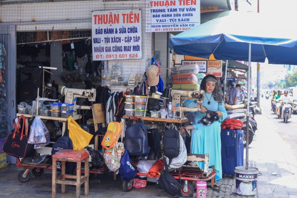 'ADN mở' TP.HCM: Ai trao 'tấm vé đổi đời' cho người nhập cư?