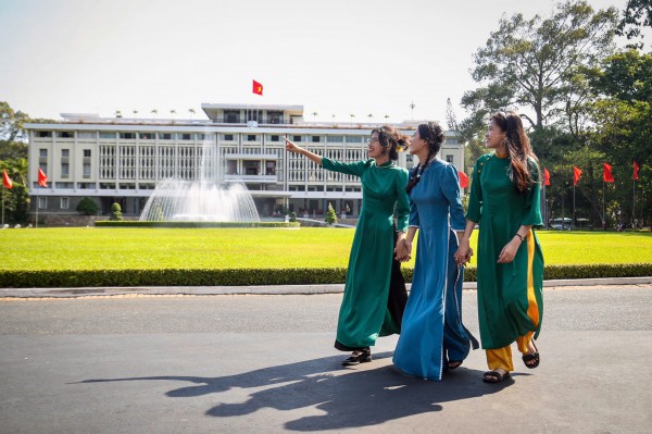 'ADN mở' TP.HCM: Làm gì để 'tiến hóa' trong tương lai? 'ADN mở' TP.HCM: Làm gì để 'tiến hóa' trong tương lai?