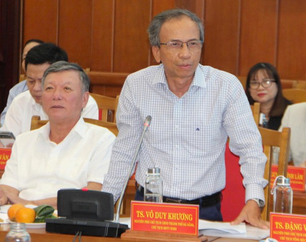 'AI tăng trưởng theo cấp số mũ nhưng các sở ngành vẫn còn đá qua đá lại' 'AI tăng trưởng theo cấp số mũ nhưng các sở ngành vẫn còn đá qua đá lại'