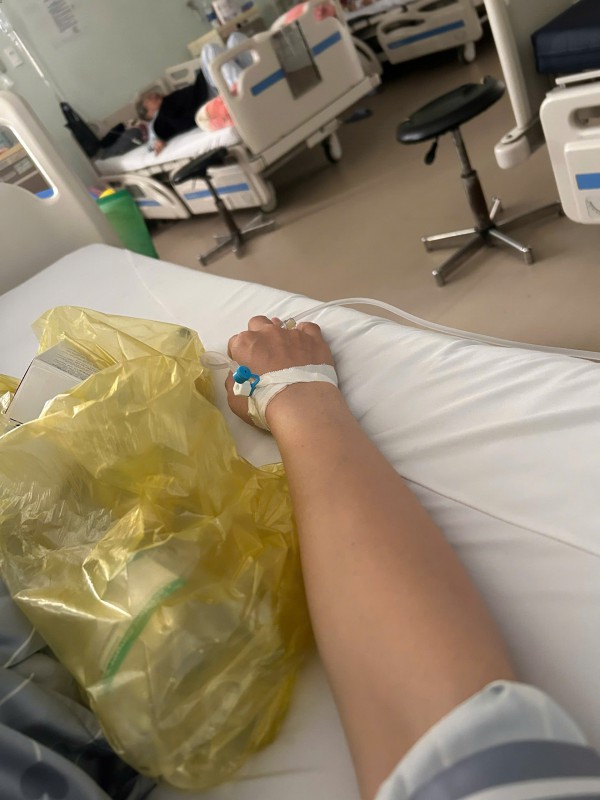 An Giang: 63 người nghi ngộ độc thực phẩm sau khi ăn bánh kem