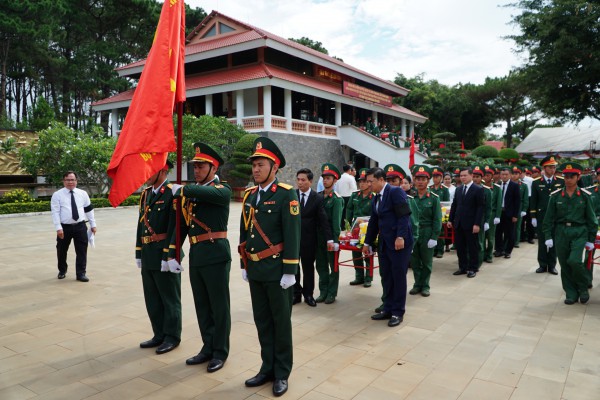An táng 27 hài cốt liệt sĩ được đưa từ Campuchia về Đắk Lắk