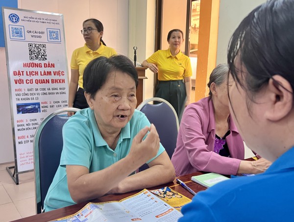 BHXH TP.HCM đề xuất miễn phí bảo hiểm y tế cho người từ 60 tuổi BHXH TP.HCM đề xuất miễn phí bảo hiểm y tế cho người từ 60 tuổi