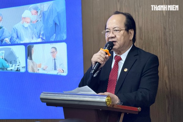 Bác sĩ Bệnh viện Tâm Anh lập kỷ lục Việt Nam số ca phẫu thuật bằng robot Bác sĩ Bệnh viện Tâm Anh lập kỷ lục Việt Nam số ca phẫu thuật bằng robot