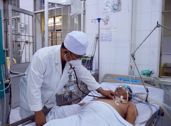 Bác sĩ giữ sự sống tuyến cuối suốt 31 năm