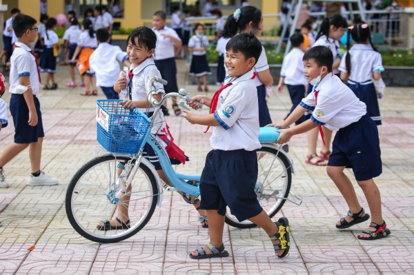 Ban đại diện cha mẹ học sinh không được quyên góp tiền gì?