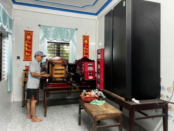 Bão Số 12: Triều cường đe dọa loạt nhà hàng ven phá Tam Giang Bão Số 12: Triều cường đe dọa loạt nhà hàng ven phá Tam Giang