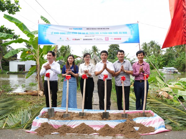 Báo Thanh Niên khởi công cầu giúp bà con ở nơi cuối cùng bản đồ Việt Nam Báo Thanh Niên khởi công cầu giúp bà con ở nơi cuối cùng bản đồ Việt Nam