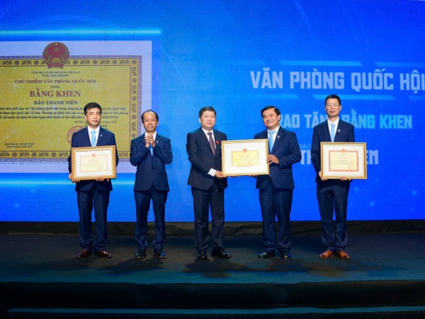 Báo Thanh Niên kỷ niệm 40 năm ngày phát hành số đầu tiên Báo Thanh Niên kỷ niệm 40 năm ngày phát hành số đầu tiên