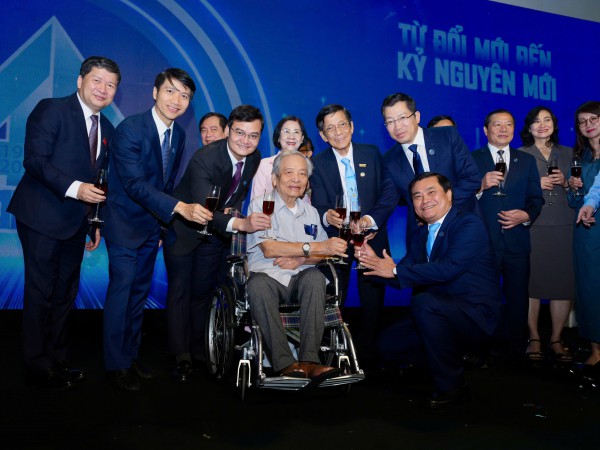 Báo Thanh Niên kỷ niệm 40 năm ngày phát hành số đầu tiên Báo Thanh Niên kỷ niệm 40 năm ngày phát hành số đầu tiên