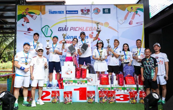 Báo Thanh Niên sẽ trao 400 triệu đồng tại giải pickleball Cùng con đi tiếp cuộc đời - tranh cúp PASSION002