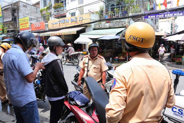 Báo động học sinh vi phạm giao thông Báo động học sinh vi phạm giao thông