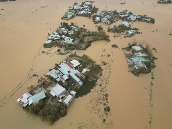 Bão lũ liên tiếp gây thiệt hại 11.600 tỉ, Gia Lai công bố tình huống khẩn cấp