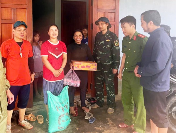 Bão số 10: Sạt trượt nghiêm trọng trên tuyến QL14E, nhiều khu vực ngập lụt Bão số 10: Sạt trượt nghiêm trọng trên tuyến QL14E, nhiều khu vực ngập lụt