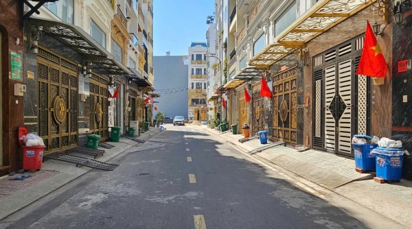 Bất bình với việc bị 'ép' đóng tiền rác tháng 13