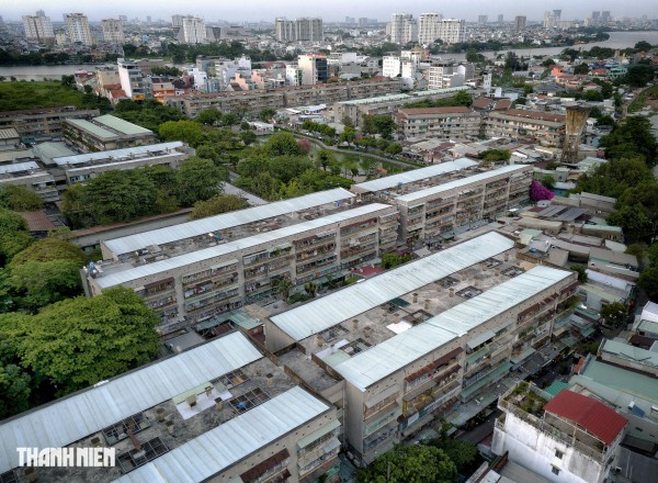 Bên trong cư xá Thanh Đa xuống cấp: Cư dân giằng co giữa đi và ở