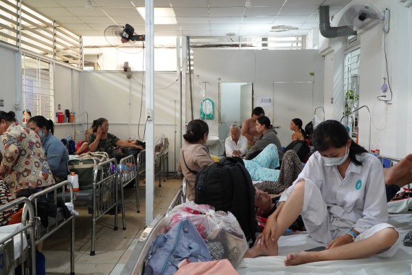 Bệnh viện Ung bướu Cần Thơ 'đội vốn' hơn 200 tỉ đồng sau 3 năm bỏ không Bệnh viện Ung bướu Cần Thơ 'đội vốn' hơn 200 tỉ đồng sau 3 năm bỏ không