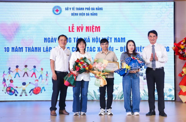 Bệnh viện Đà Nẵng huy động hơn 21 tỉ đồng hỗ trợ người bệnh khó khăn