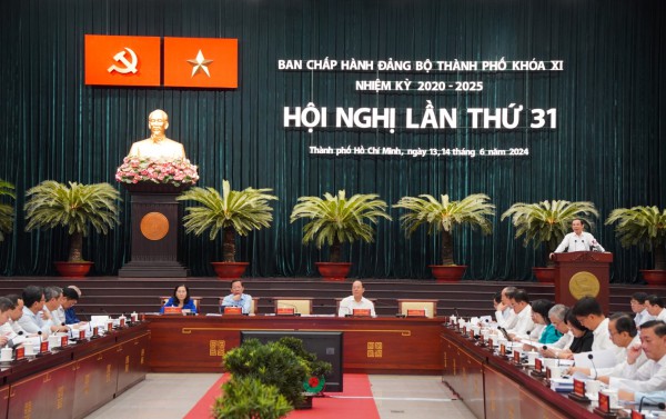Bí thư Nguyễn Văn Nên: Quy hoạch TP.HCM chậm nhưng bài bản