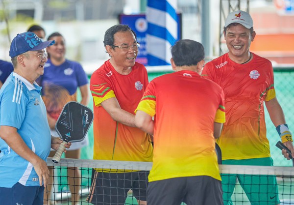 Bí thư TP.HCM dự giải pickleball, vận động 2,8 tỉ ủng hộ đồng bào bị lũ lụt