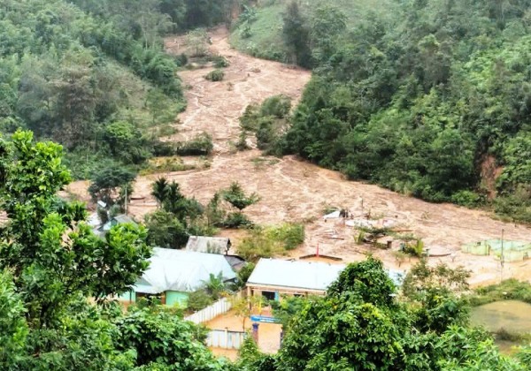 Bí thư Thành ủy Đà Nẵng: Đặc biệt rà soát dân cư ở vùng nguy hiểm Bí thư Thành ủy Đà Nẵng: Đặc biệt rà soát dân cư ở vùng nguy hiểm