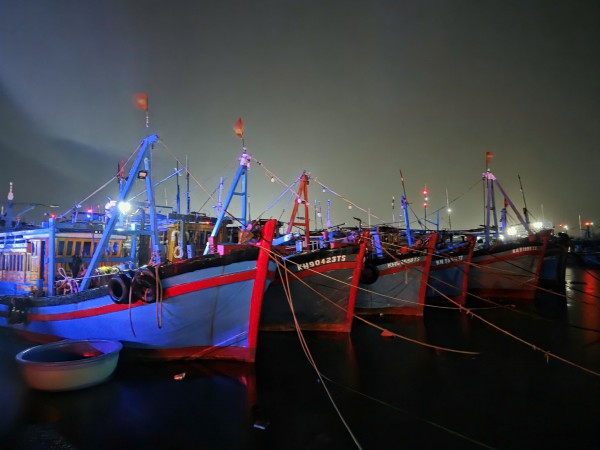 Bí thư Tỉnh ủy Khánh Hòa: 'An toàn của người dân là trên hết' Bí thư Tỉnh ủy Khánh Hòa: 'An toàn của người dân là trên hết'