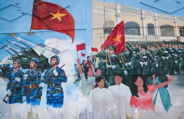 Bích họa 'Việt Nam tươi đẹp' của Công an TP.HCM xác lập kỷ lục lớn nhất Việt Nam Bích họa 'Việt Nam tươi đẹp' của Công an TP.HCM xác lập kỷ lục lớn nhất Việt Nam