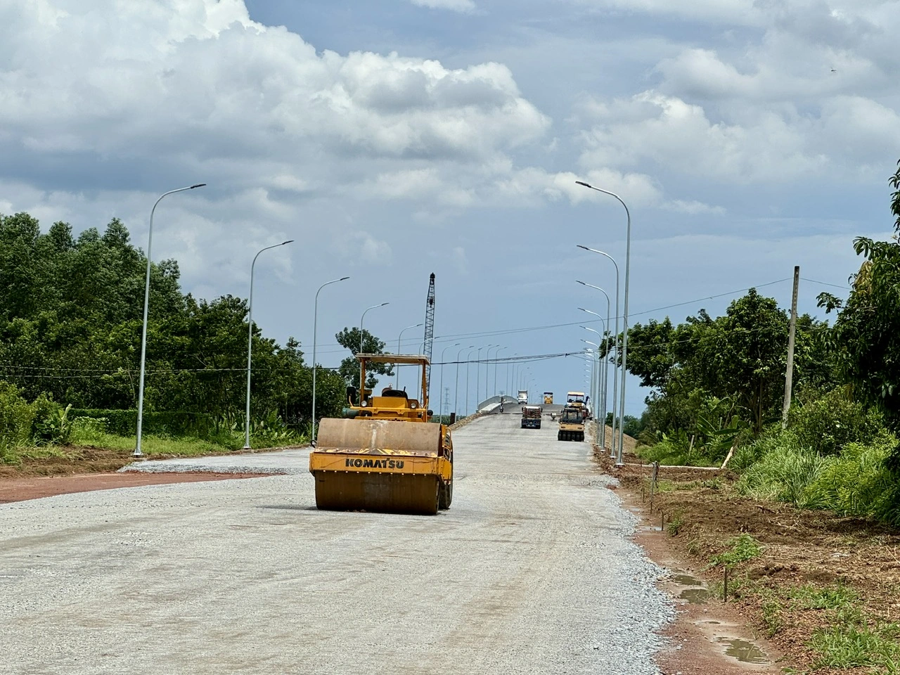 Bình Dương: Chưa thông xe cầu Bạch Đằng 2, người dân phải 'quay xe'