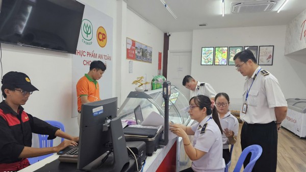 Bình Dương: Kiểm tra đột xuất 9 cửa hàng của C.P Việt Nam