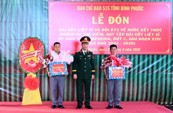 Bình Phước: Đón 80 hài cốt liệt sĩ, quân tình nguyện Việt Nam hy sinh ở Campuchia Bình Phước: Đón 80 hài cốt liệt sĩ, quân tình nguyện Việt Nam hy sinh ở Campuchia