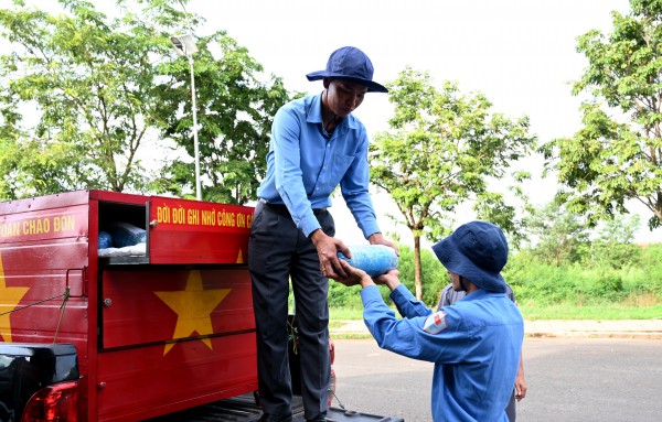 Bình Phước: Đón 80 hài cốt liệt sĩ, quân tình nguyện Việt Nam hy sinh ở Campuchia Bình Phước: Đón 80 hài cốt liệt sĩ, quân tình nguyện Việt Nam hy sinh ở Campuchia