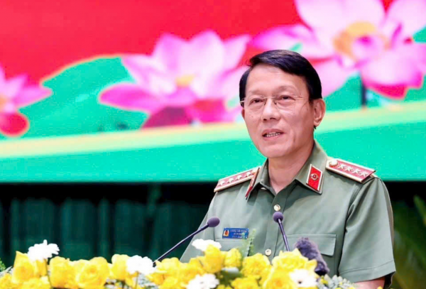 Bộ trưởng Lương Tam Quang dự hội nghị tổng kết công tác 2025 của Công an TP.HCM Bộ trưởng Lương Tam Quang dự hội nghị tổng kết công tác 2025 của Công an TP.HCM