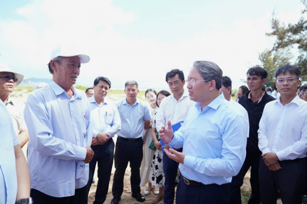 Bộ trưởng Nguyễn Hải Ninh khảo sát dự án điện hạt nhân Ninh Thuận 2 Bộ trưởng Nguyễn Hải Ninh khảo sát dự án điện hạt nhân Ninh Thuận 2